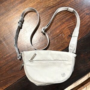 Lululemon All Night Micro Festival Bag*Zip Top.